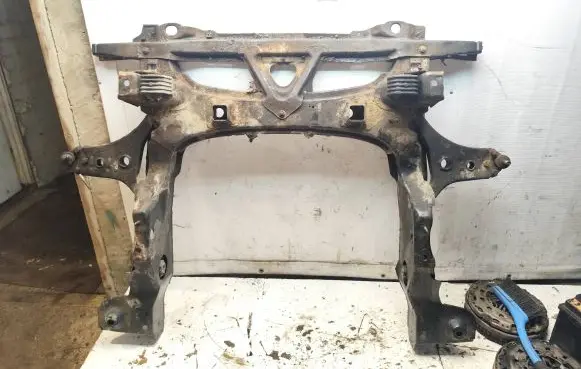 Mercedes-Benz A W169 Front subframe