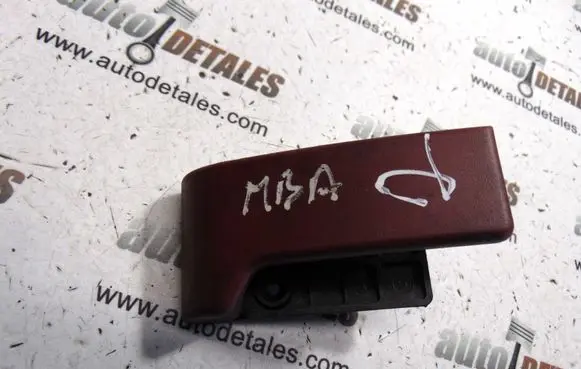 Mercedes-Benz A W169 Engine bonnet (hood) release handle