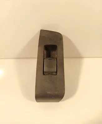 Nissan X-Trail T31 Electric window control switch 25411 JG000