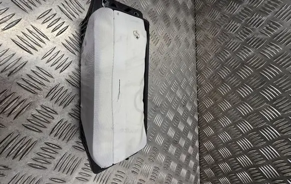 Passenger airbag