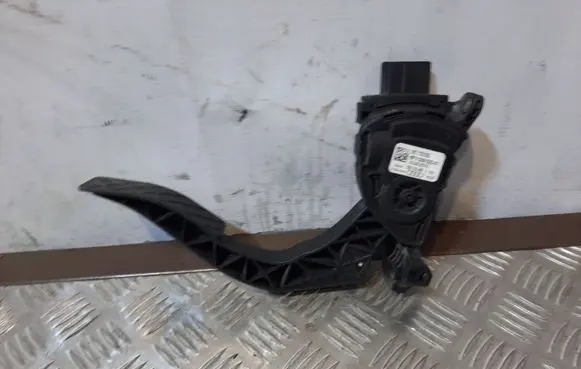 Audi Q5 SQ5 Accelerator throttle pedal 8K1723523