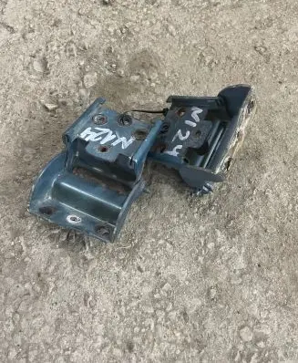 Chrysler Voyager Tailgate/trunk/boot hinge
