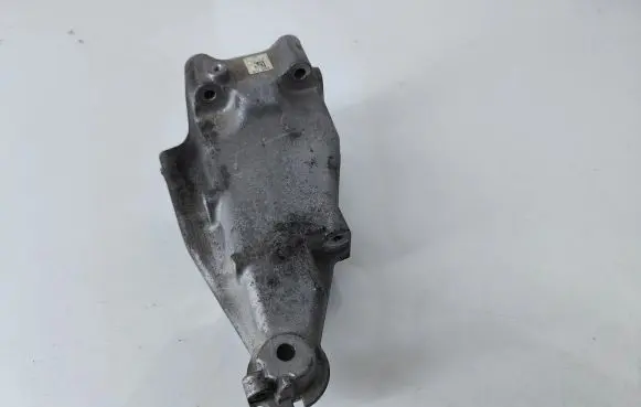 Mercedes-Benz GLK (X204) Engine mounting bracket A6512231404