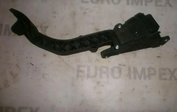 Ford Focus C-MAX Accelerator throttle pedal 3m519f836bf