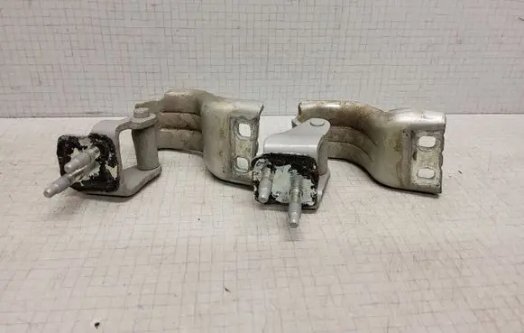 Volkswagen PASSAT B6 Tailgate/trunk/boot hinge 3C9827301D 3C9827302D