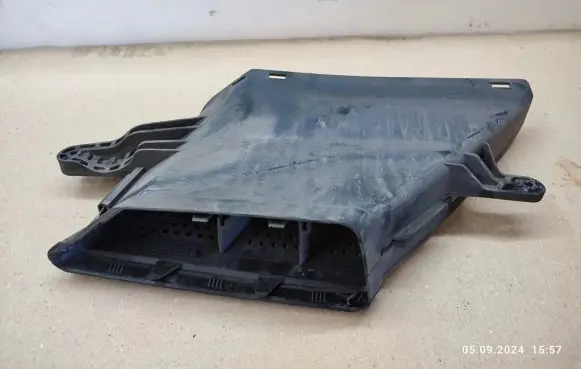 Audi A4 S4 B8 8K Air intake duct part 8K0129618