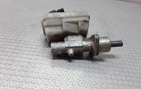Renault Espace III Master brake cylinder 7700823486 7700823487