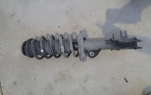 Opel Mokka Front shock absorber/damper 95320365