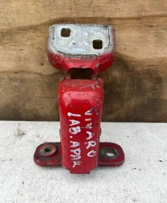 Opel Vivaro Front door lower hinge 311772J GM66380