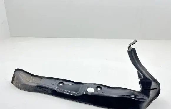 Audi A7 S7 4G Fender end trim 4G8821111A