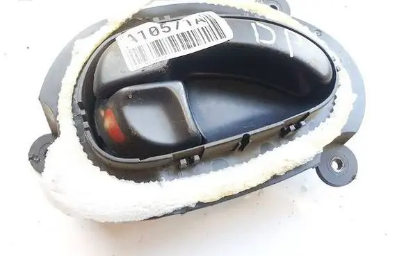 Peugeot 406 Front door interior handle 9642248677