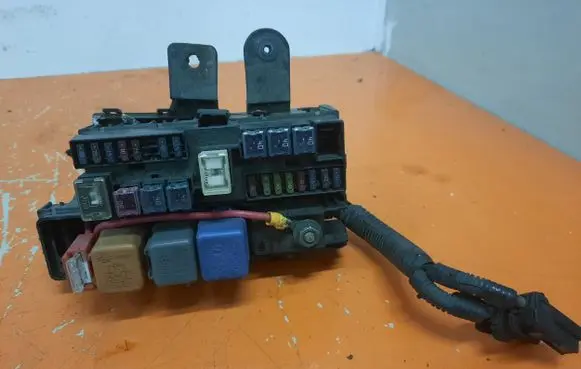 Nissan Pathfinder R50 Fuse box set 243824W000