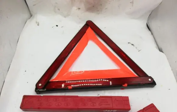 BMW 3 E90 E91 Emergency warning sign 6770487