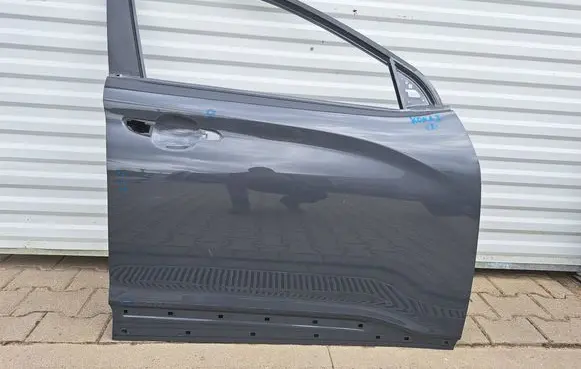 Hyundai Kona I Front door 