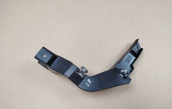 BMW i3 Headlight/headlamp mounting bracket 7331556