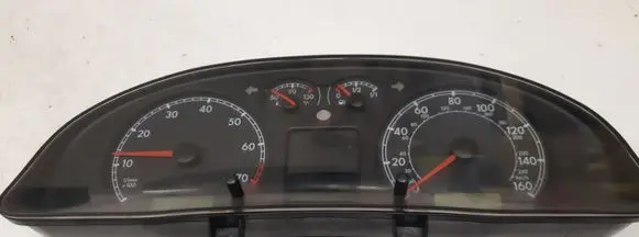 Volkswagen PASSAT B5.5 Speedometer (instrument cluster) 3B0920925