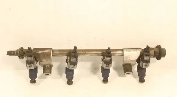KIA Ceed Fuel main line pipe 7D200D13