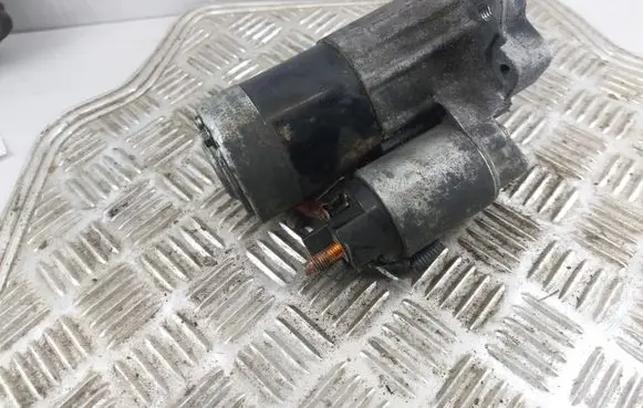 Renault Laguna III Starter motor 8200584675 M000T87881
