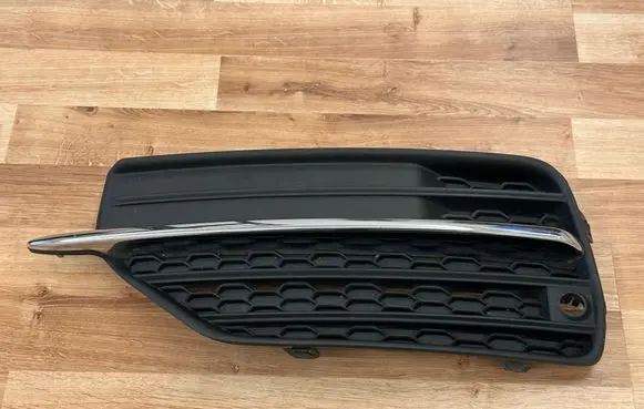 Volvo XC90 Front bumper lower grill 31383441