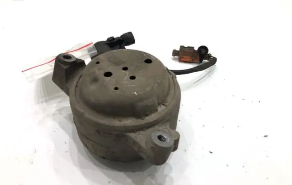 Audi A8 S8 D4 4H Engine mount vacuum valve 