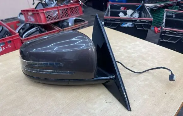 Mercedes-Benz E W212 Front door electric wing mirror 