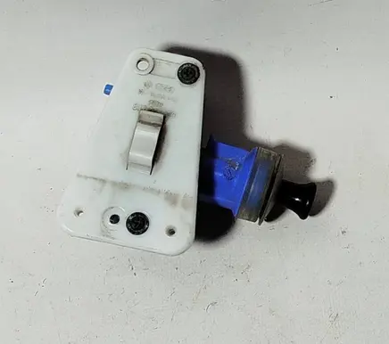Audi 80 90 S2 B4 Central locking vacuum pump 893862153D