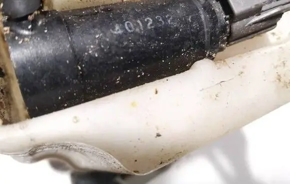 Windscreen/windshield washer pump