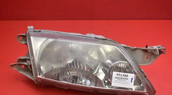 Mazda Premacy Headlight/headlamp P1989