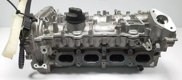 Mercedes-Benz C W205 Engine head A2740106800