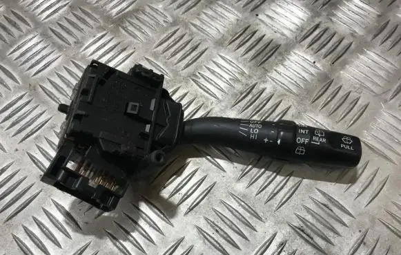Toyota Avensis T220 Wiper control stalk 173654lh