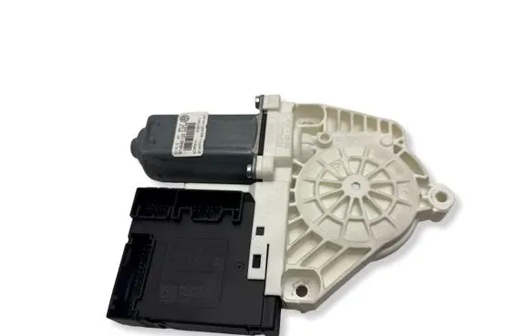 Volkswagen PASSAT CC Front door window regulator motor 3C0959793C