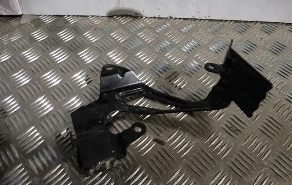 Porsche 997 Engine mount bracket 971260199D971