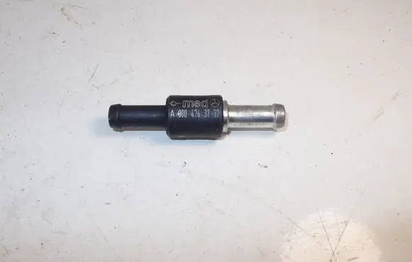 Mercedes-Benz E W124 Fuel tank valve A0004763732