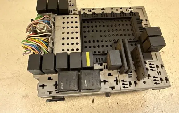 Volvo S60 Fuse box set 8676284 8645716 00000149826