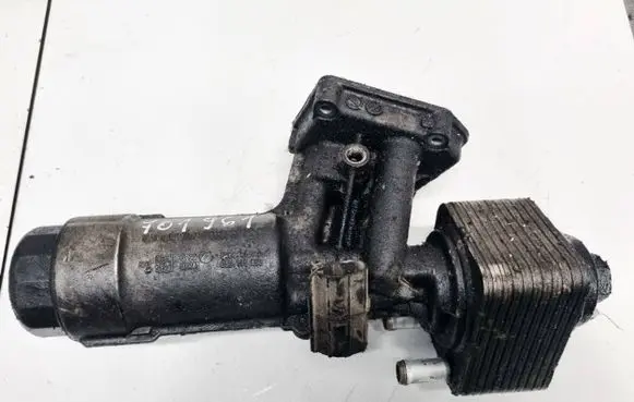 Audi A3 S3 8L Oil filter cover 038115389C 038115466