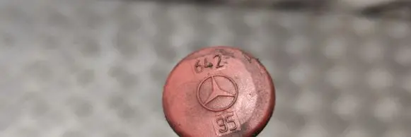 Mercedes-Benz CLS C218 X218 Oil level dip stick 64235