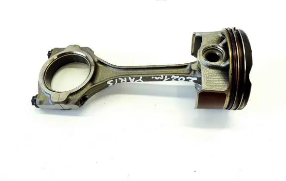 Toyota Yaris XP210 Piston 25GB21K