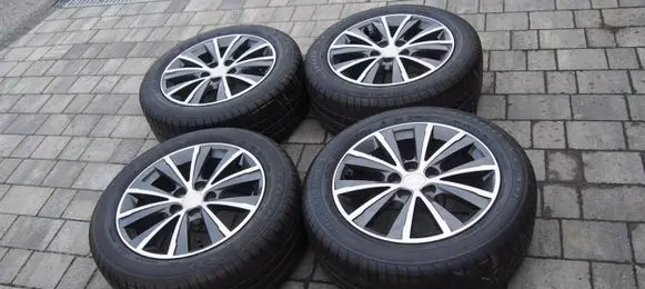 R16 alloy rim
