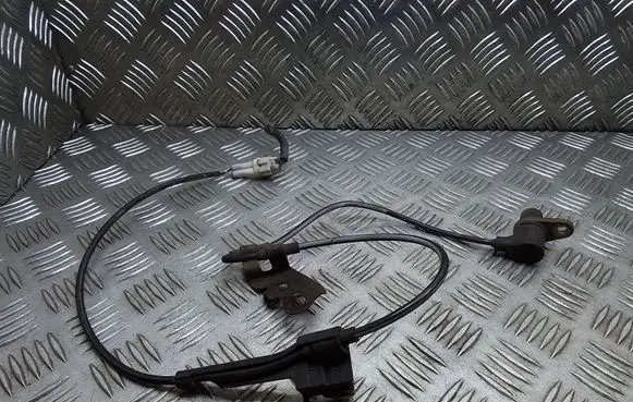 Toyota Avensis T250 ABS brake wheel speed sensor 8954302040