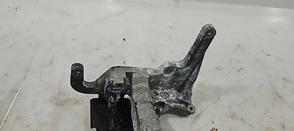Ford Mondeo MK IV Engine mounting bracket AV6Q9B470BB