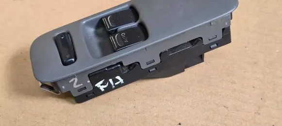 Suzuki Ignis Electric window control switch 3799075F0 C8HS33 1991D7