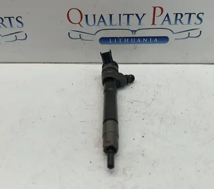 Nissan X-Trail T32 Fuel injector 0445110546