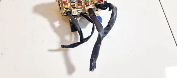 Nissan X-Trail T30 Fuse box set 2523079981