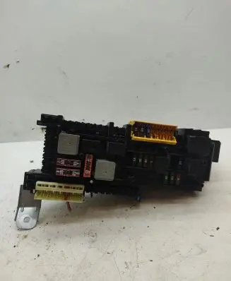 Mercedes-Benz C W204 Fuse box set 2049001202 2045459032 2129022702