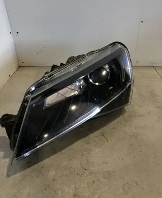 Skoda Superb B8 (3V) Headlight/headlamp 3V1941015B