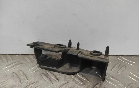 Audi A4 S4 B8 8K Fender mounting bracket