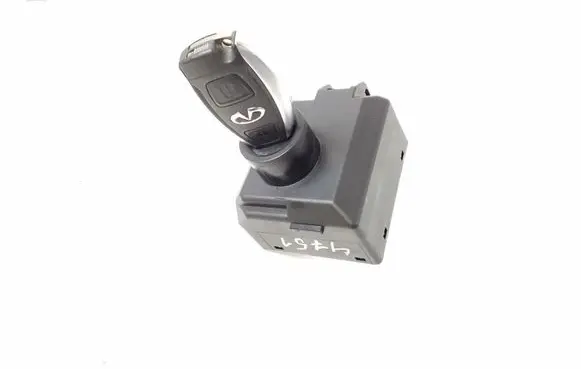 Infiniti Q30 Ignition lock A2469050703