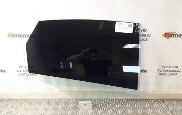 Volvo S90, V90 Rear door window glass