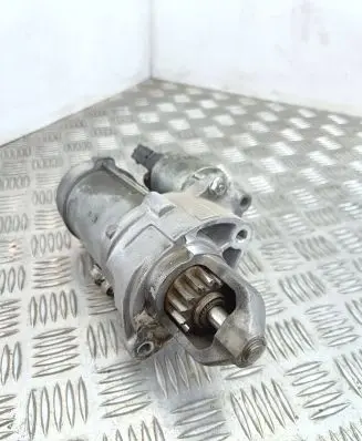 BMW 7 F01 F02 F03 F04 Starter motor 7612815