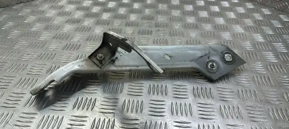 Renault Megane IV Fender mounting bracket 625135208R